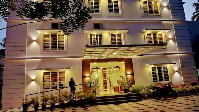 Phoenix Holidays Kochi المظهر الخارجي الصورة