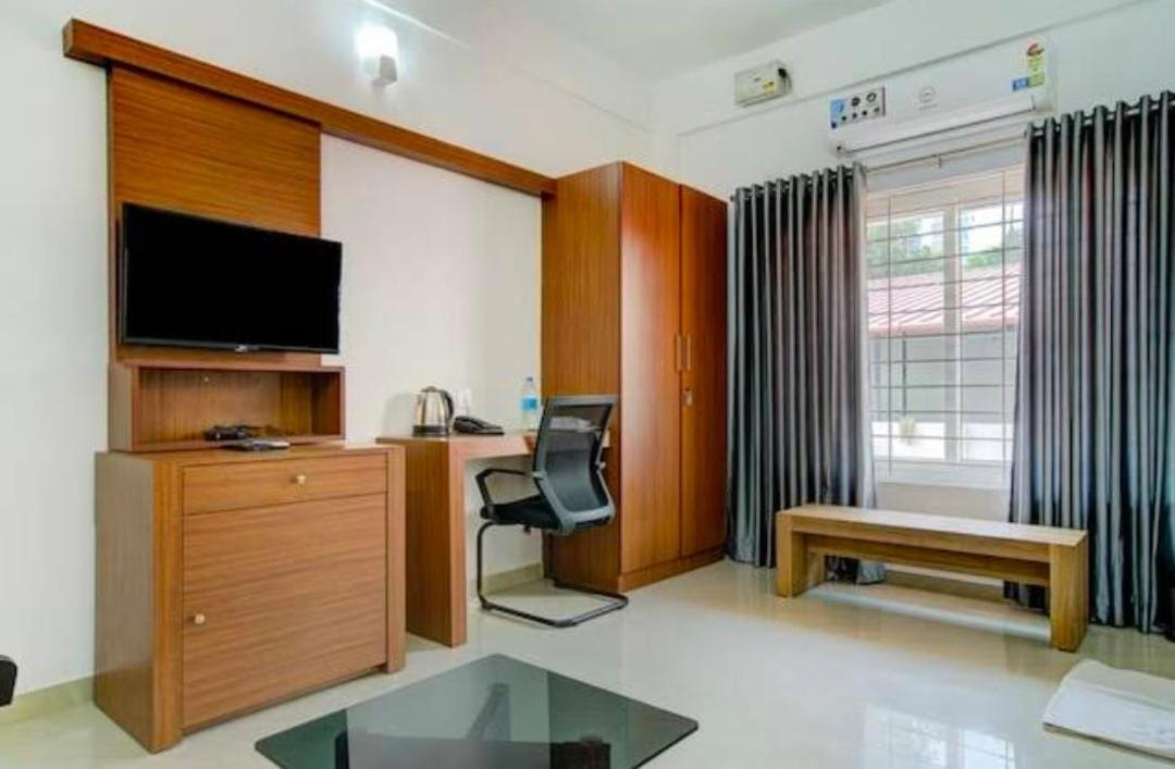 Phoenix Holidays Kochi المظهر الخارجي الصورة