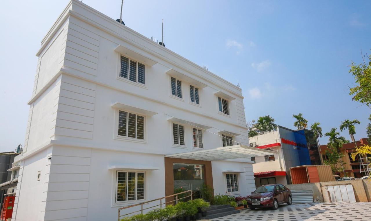 Phoenix Holidays Kochi المظهر الخارجي الصورة