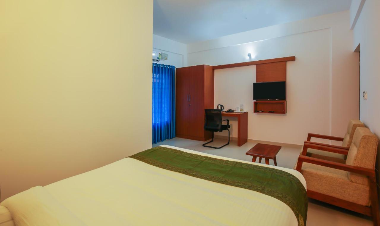 Phoenix Holidays Kochi المظهر الخارجي الصورة