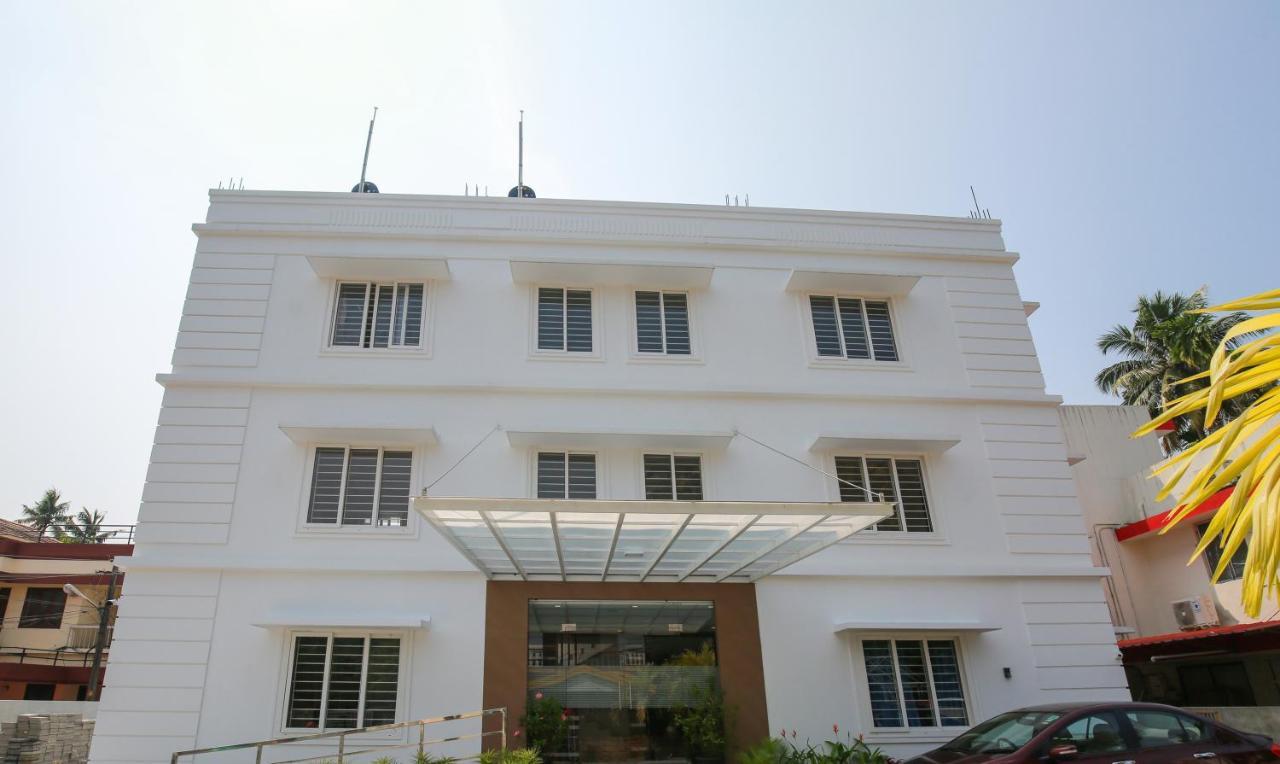Phoenix Holidays Kochi المظهر الخارجي الصورة